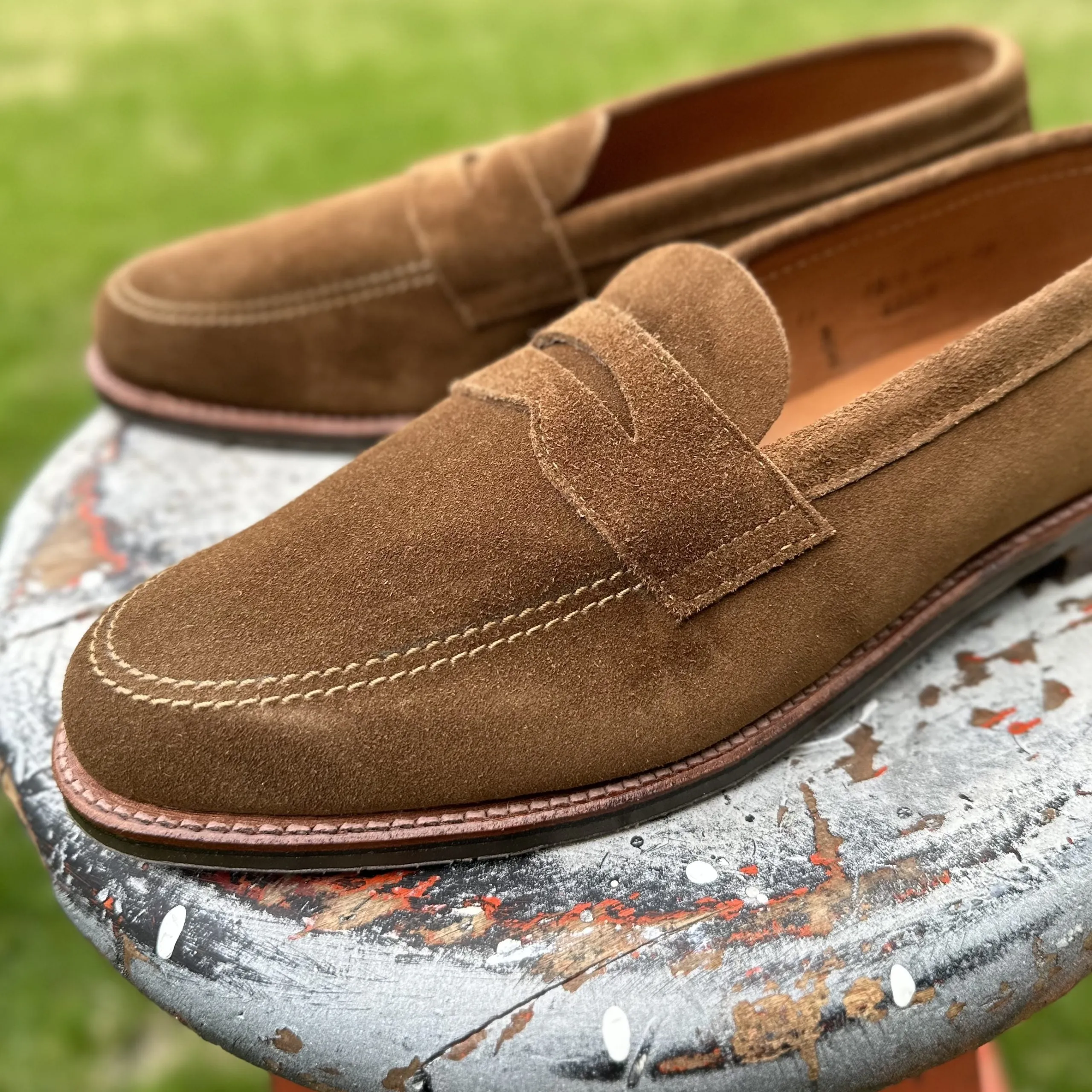 6221L - Unlined Penny Mocc in Snuff Suede