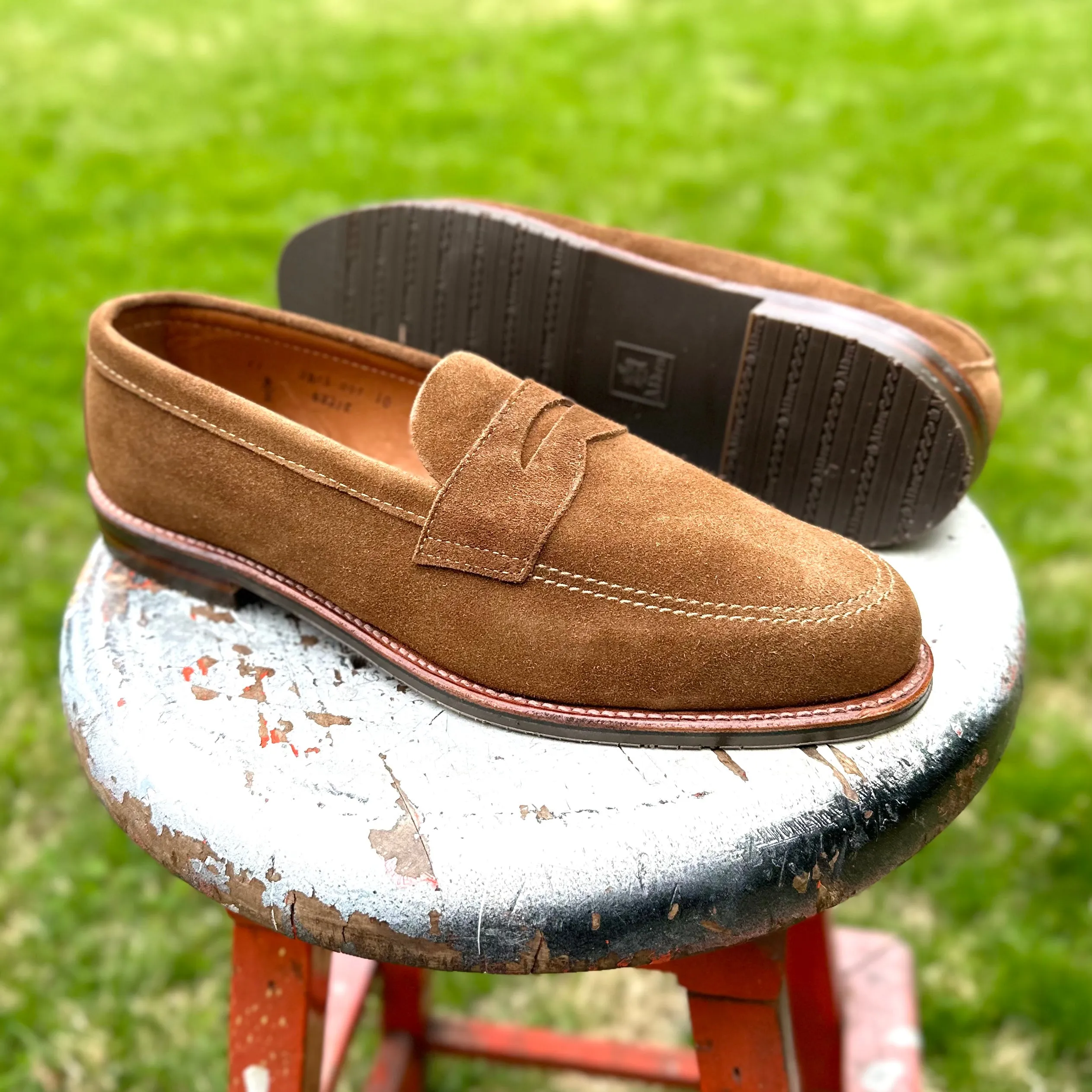 6221L - Unlined Penny Mocc in Snuff Suede