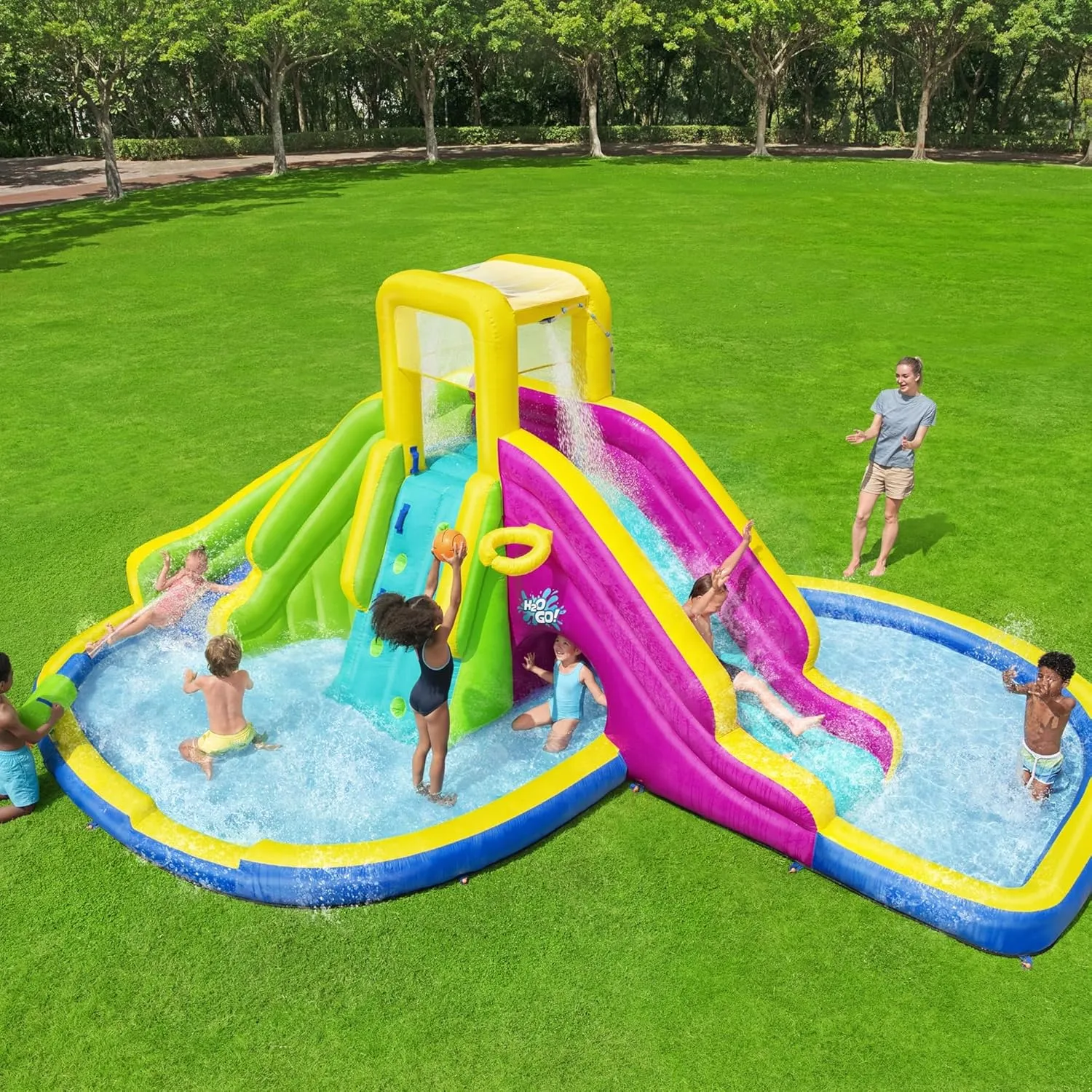 Bestway H2OGO! Funfinity Splash Kids Outdoor Inflatable Mega Water Park with Blower Air Pump, Splash Pool, Slides, Climbing Wall, and Water Sprayers