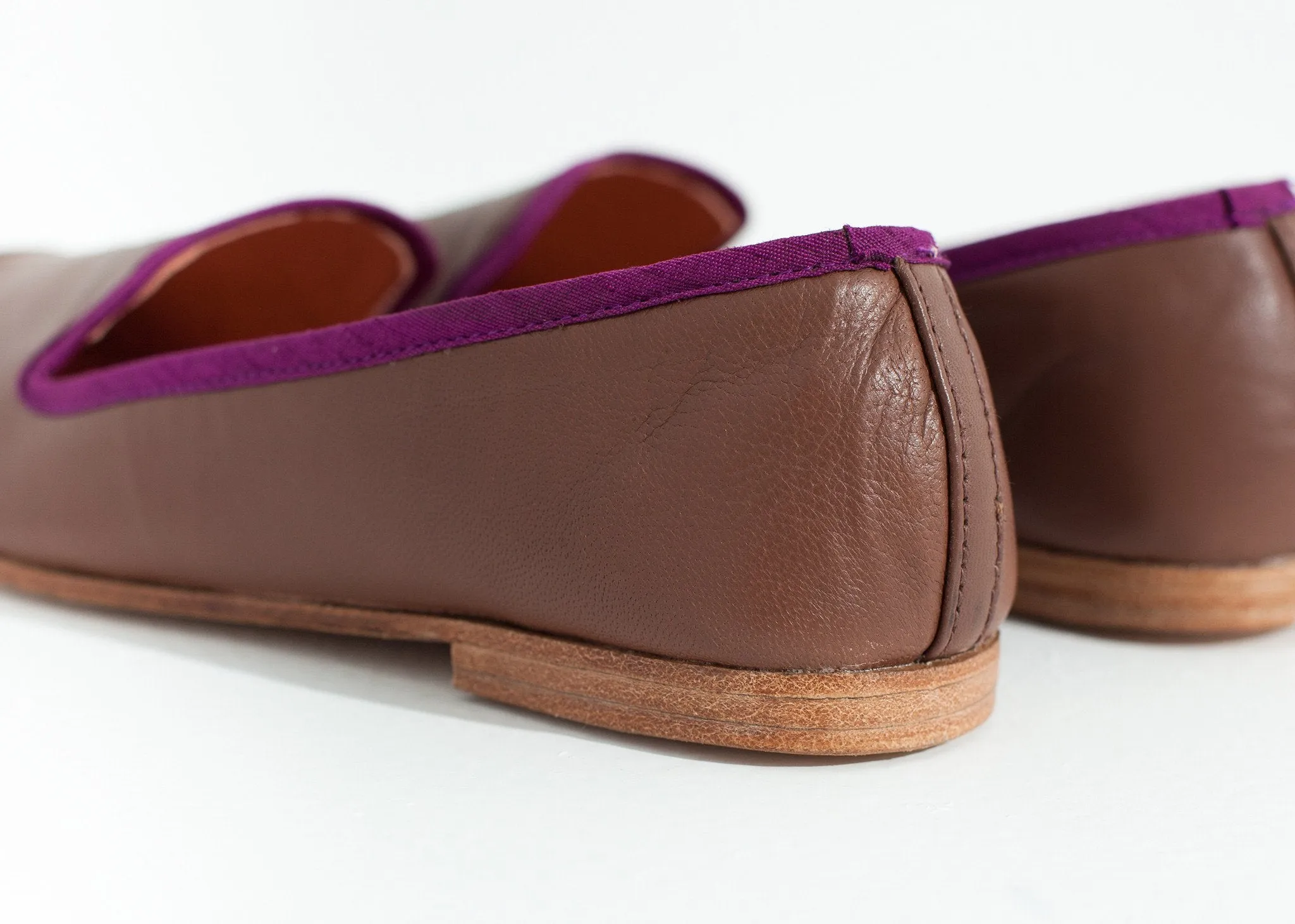 Bizi Loafer Feature-rich Classy in Cap Rose/Aubergine Toe