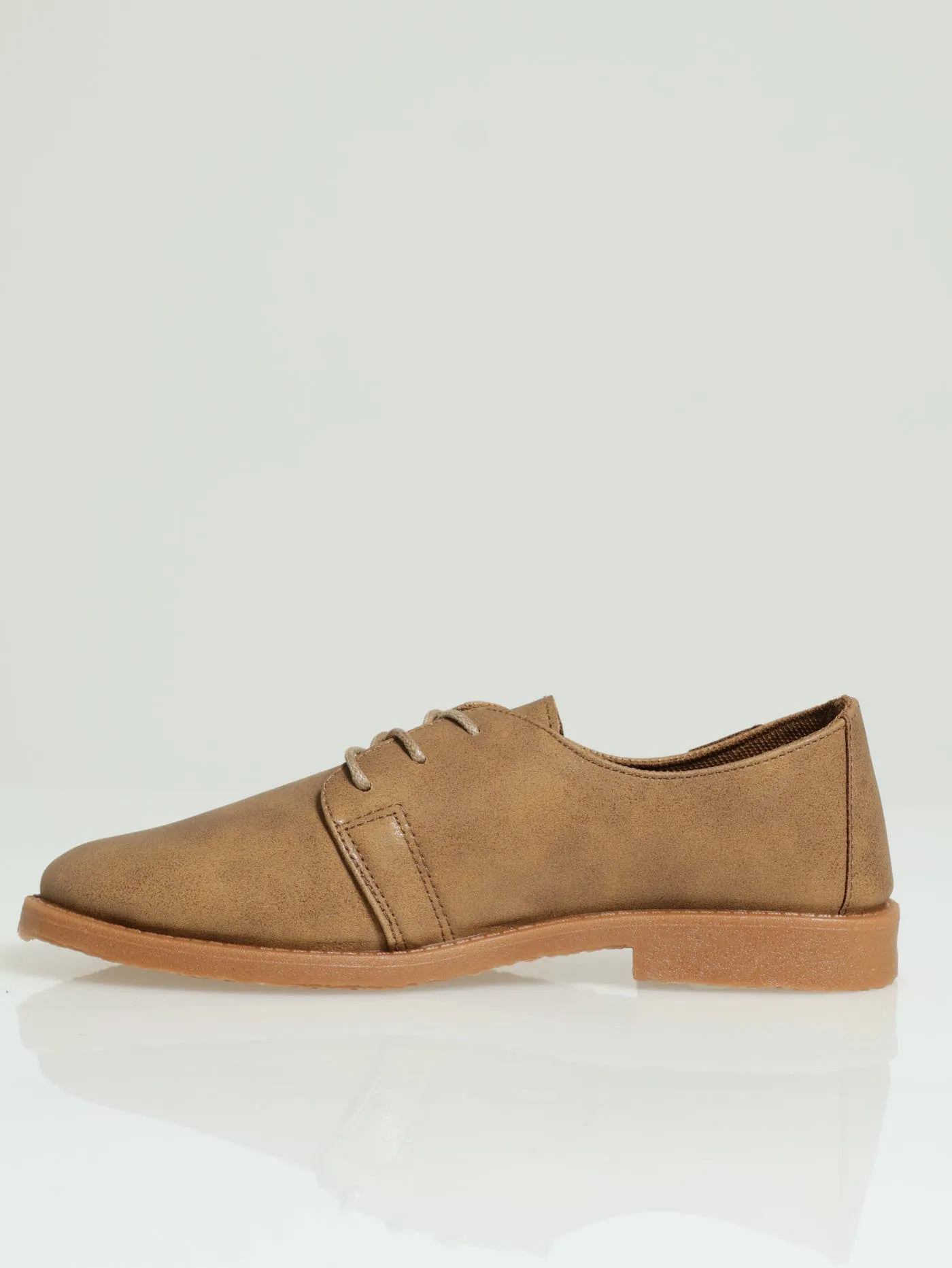 Champ 6 Lace Up Oxford Shoe - Camel