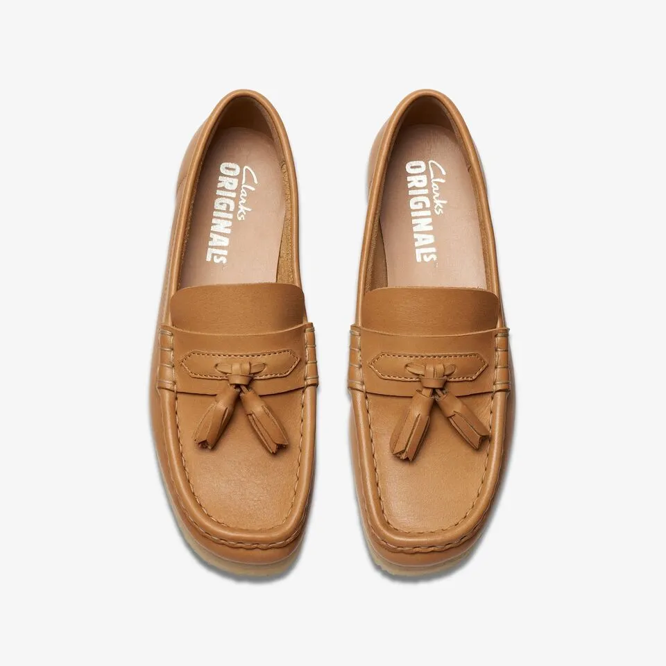 Clarks Women's Wallabee Loafer Mid Tan Leather 26176560