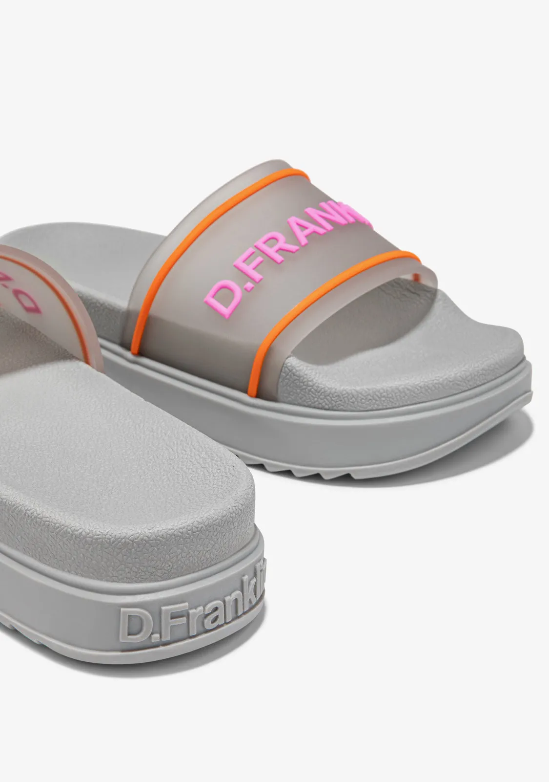 Dana Slide Summer Club Silver