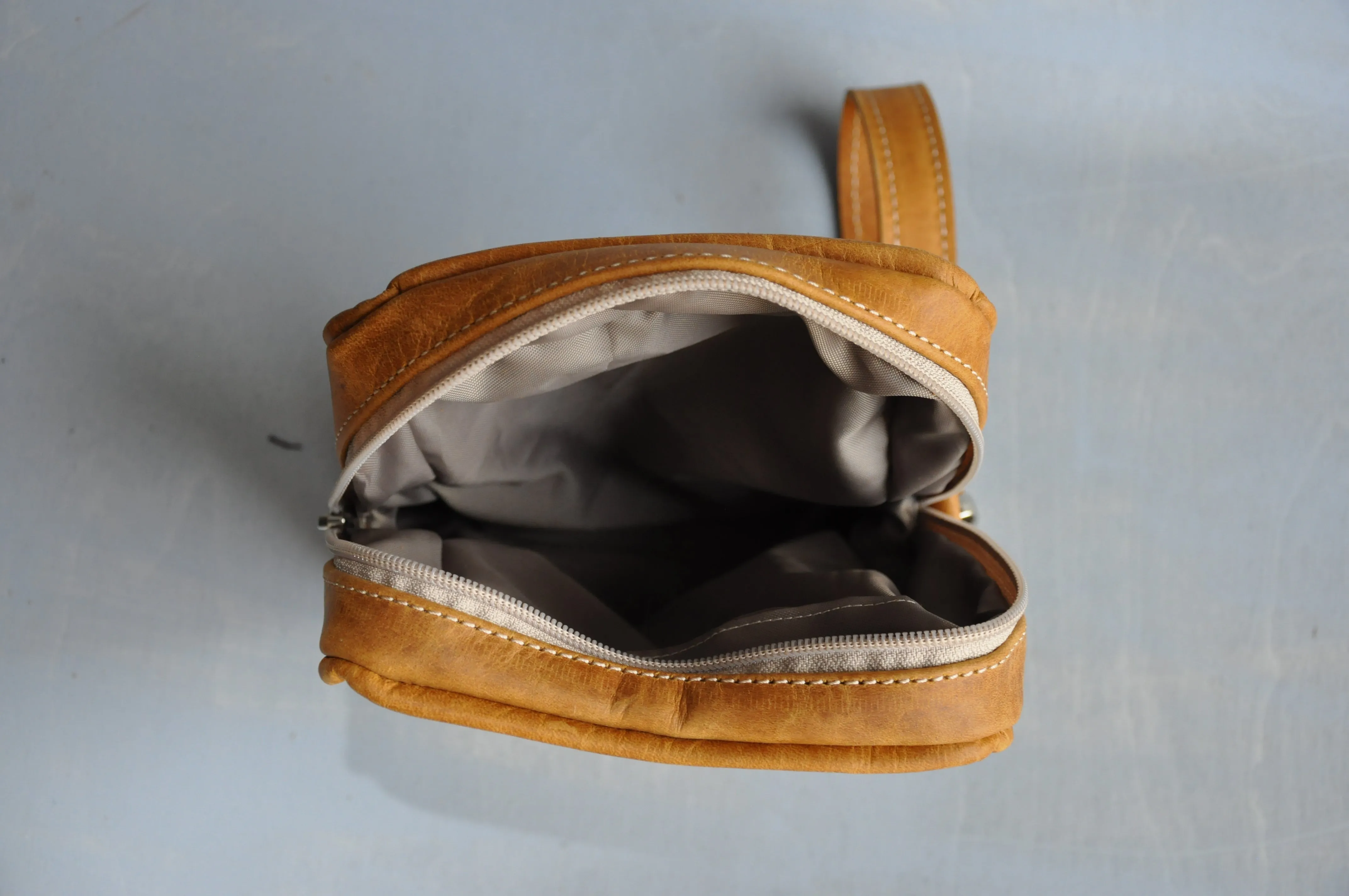 Human Toiletry bag