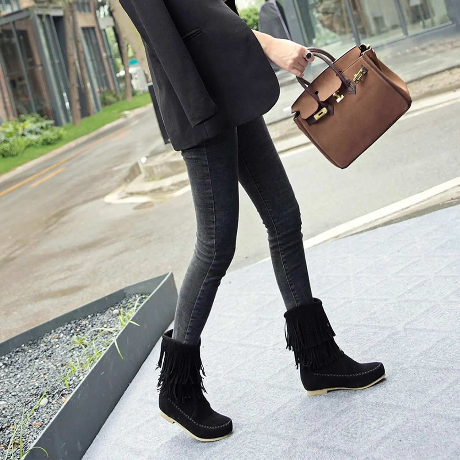 Lossarye Women's Suede Double Tassel Flat Mid-Calf Boots Comfortable Round Toe Slip-On Retro Western Short Boots Fashion Fringe Ankle Boots