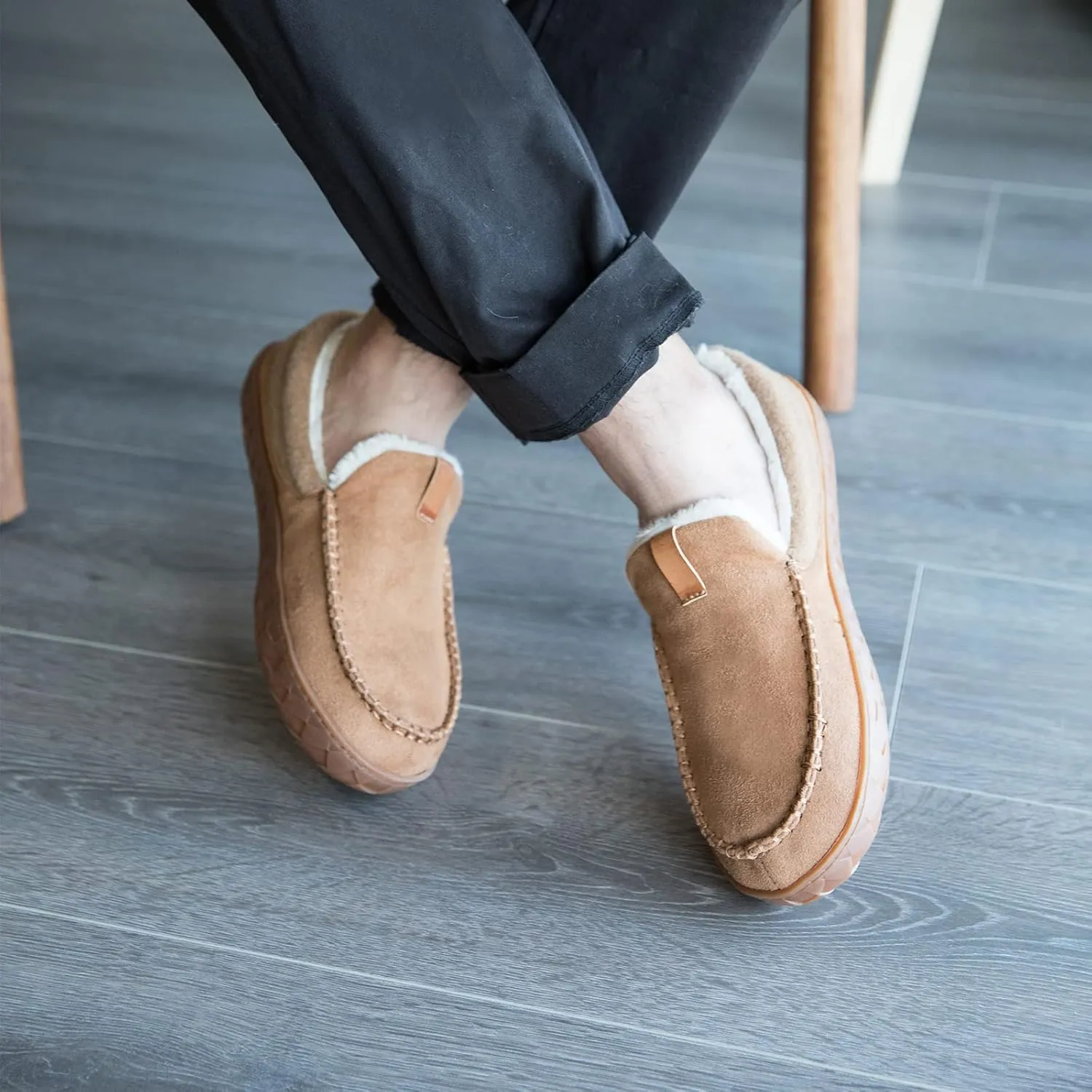 Mens Moccasin Slippers Memory Foam Suede House Slippers for Men with Soft Fleece Lining Anti-Skid Sole Indoor Outdoor House Shoes