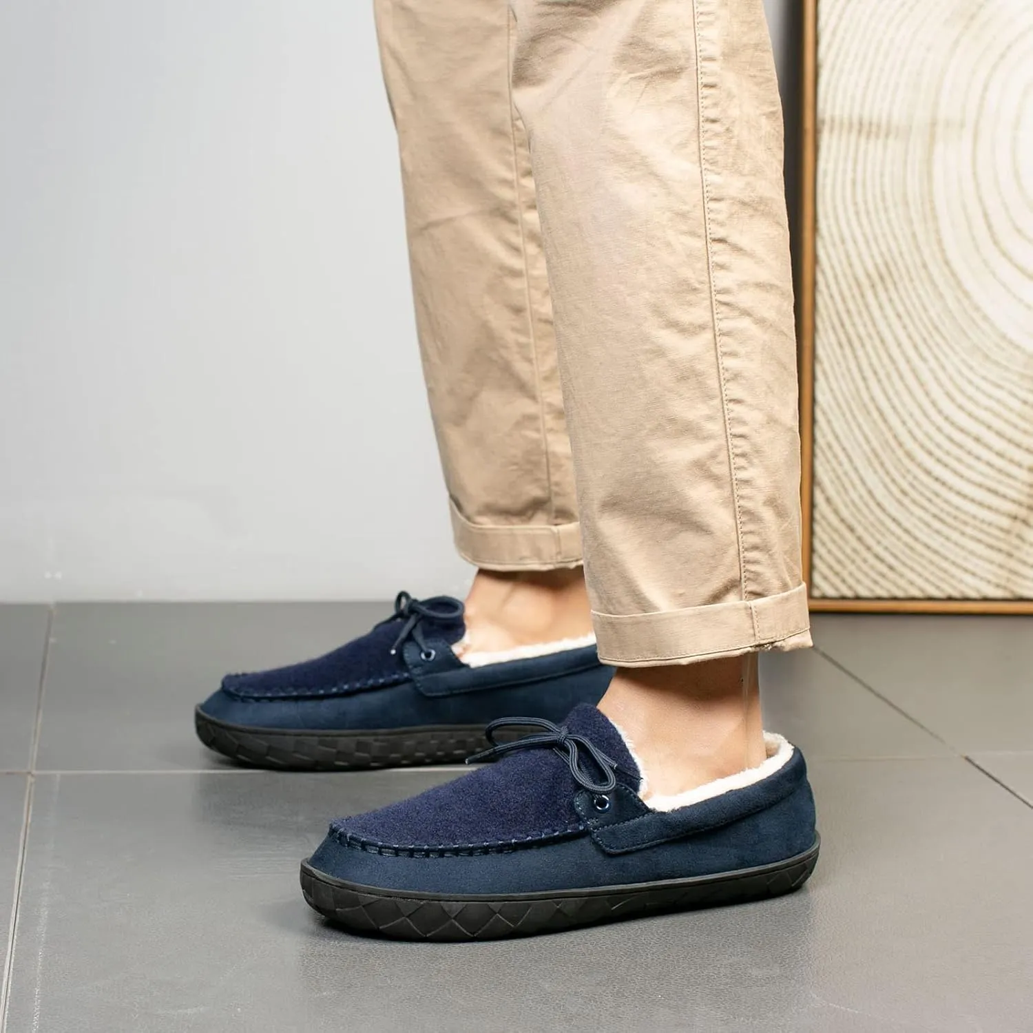 Mens Moccasin Slippers Memory Foam Suede House Slippers for Men with Soft Fleece Lining Anti-Skid Sole Indoor Outdoor House Shoes