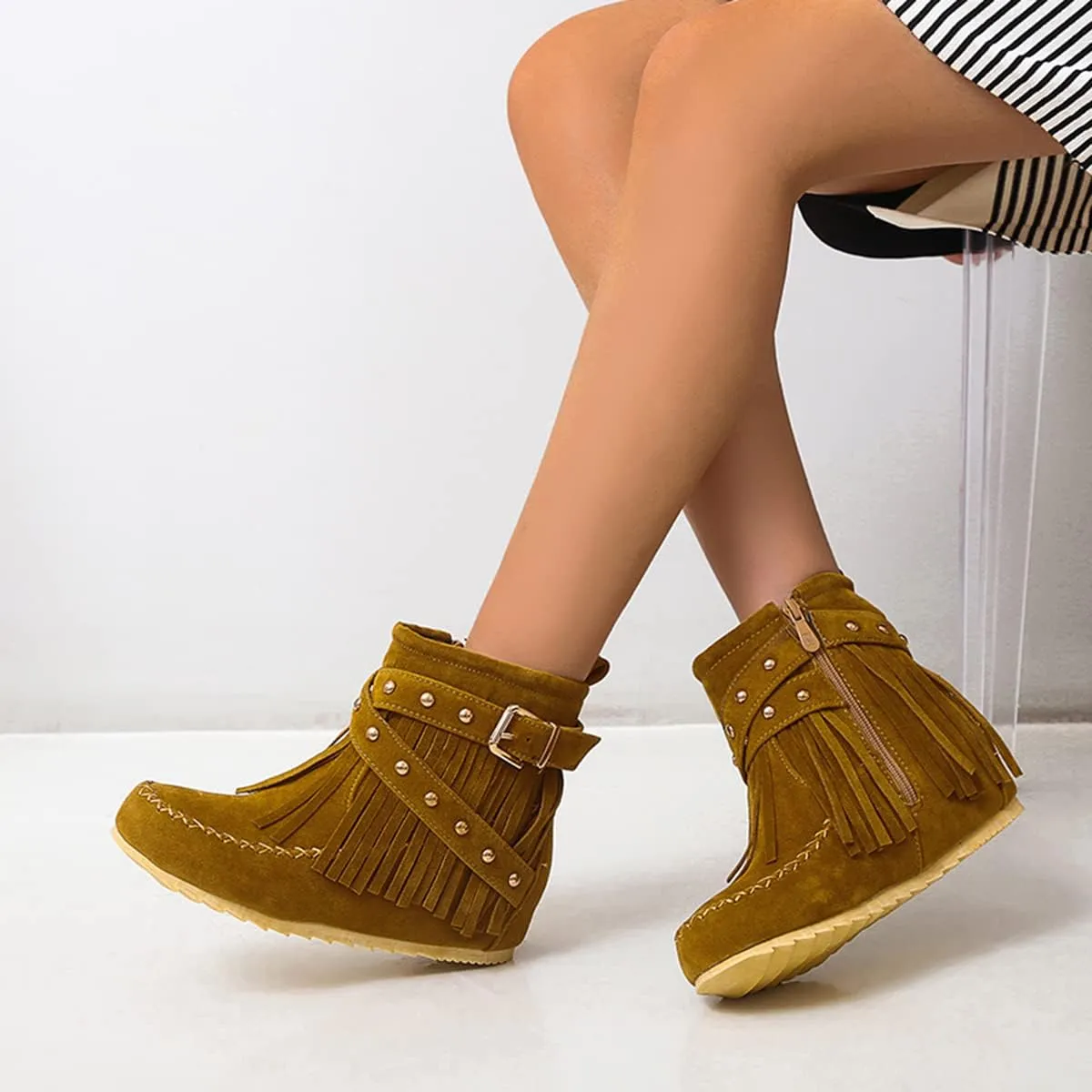 Roimaash Classic Fringe Moccasin Boots Ankle High Women Low Heel Booties