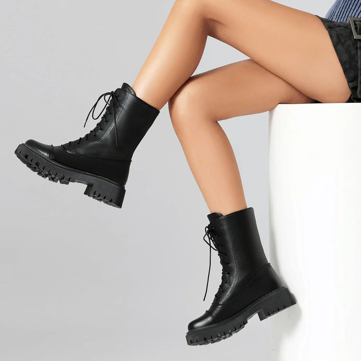 SHEMEE Women's Chunky Low Heels Ankle Boots Comfort Round Square Toe Lace Up Combat Boots Flats British Motorcycle Biker Boots