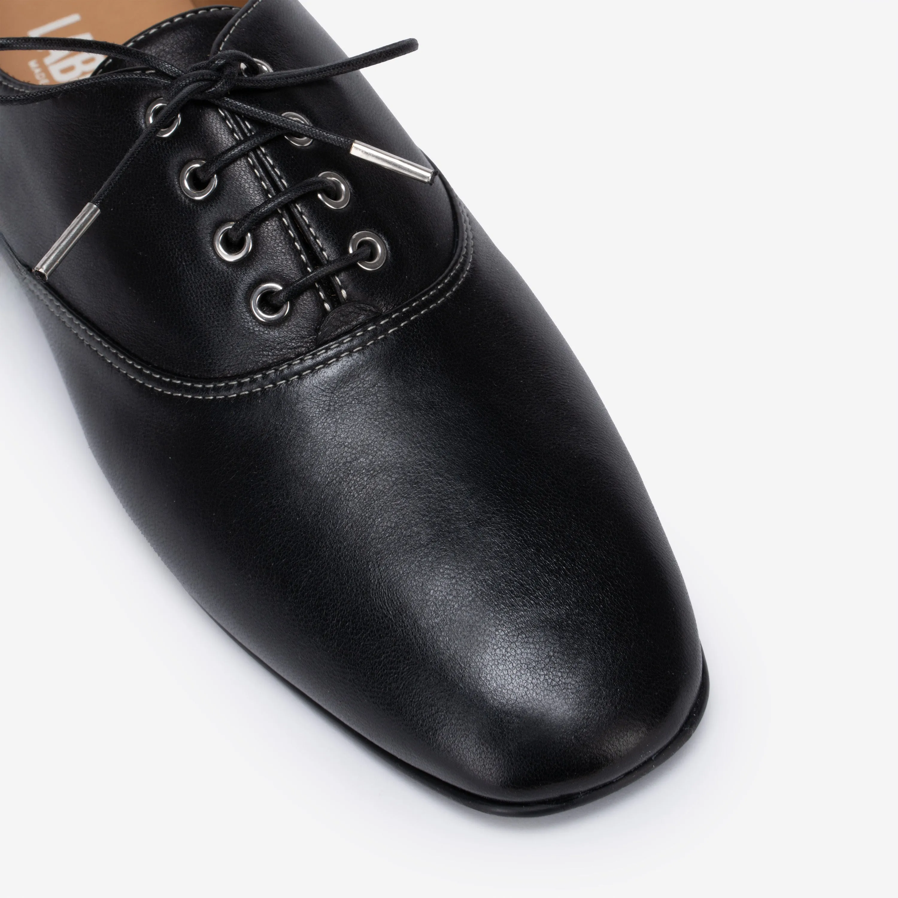 Sway Oxford Black