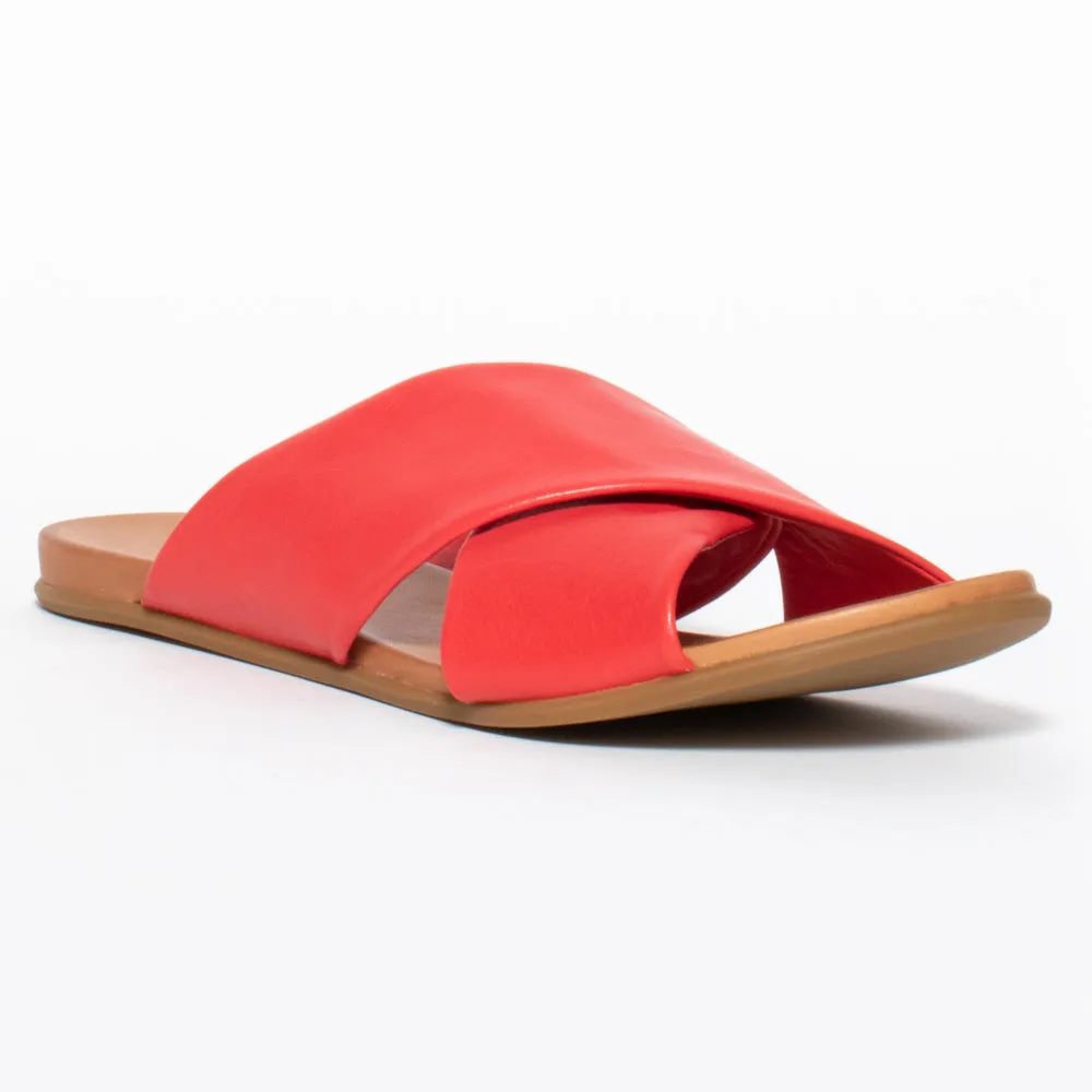 Tackle V2 Red