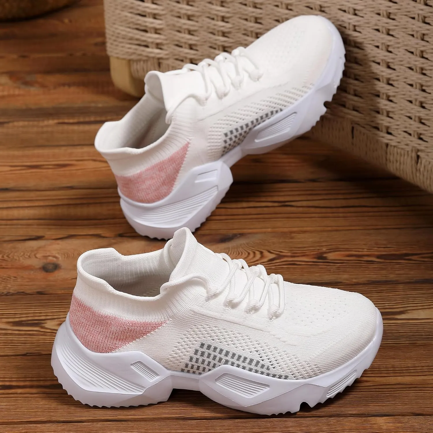 Women's Lightweight and Breathable Walking Sports Shoes - Comfortable and Cushioned Fitness Shoes with Breathable mesh for Daily Walking/Travel