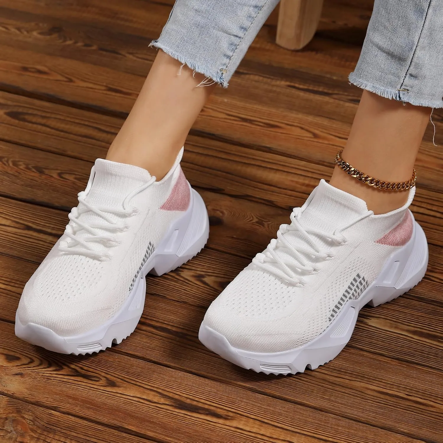 Women's Lightweight and Breathable Walking Sports Shoes - Comfortable and Cushioned Fitness Shoes with Breathable mesh for Daily Walking/Travel